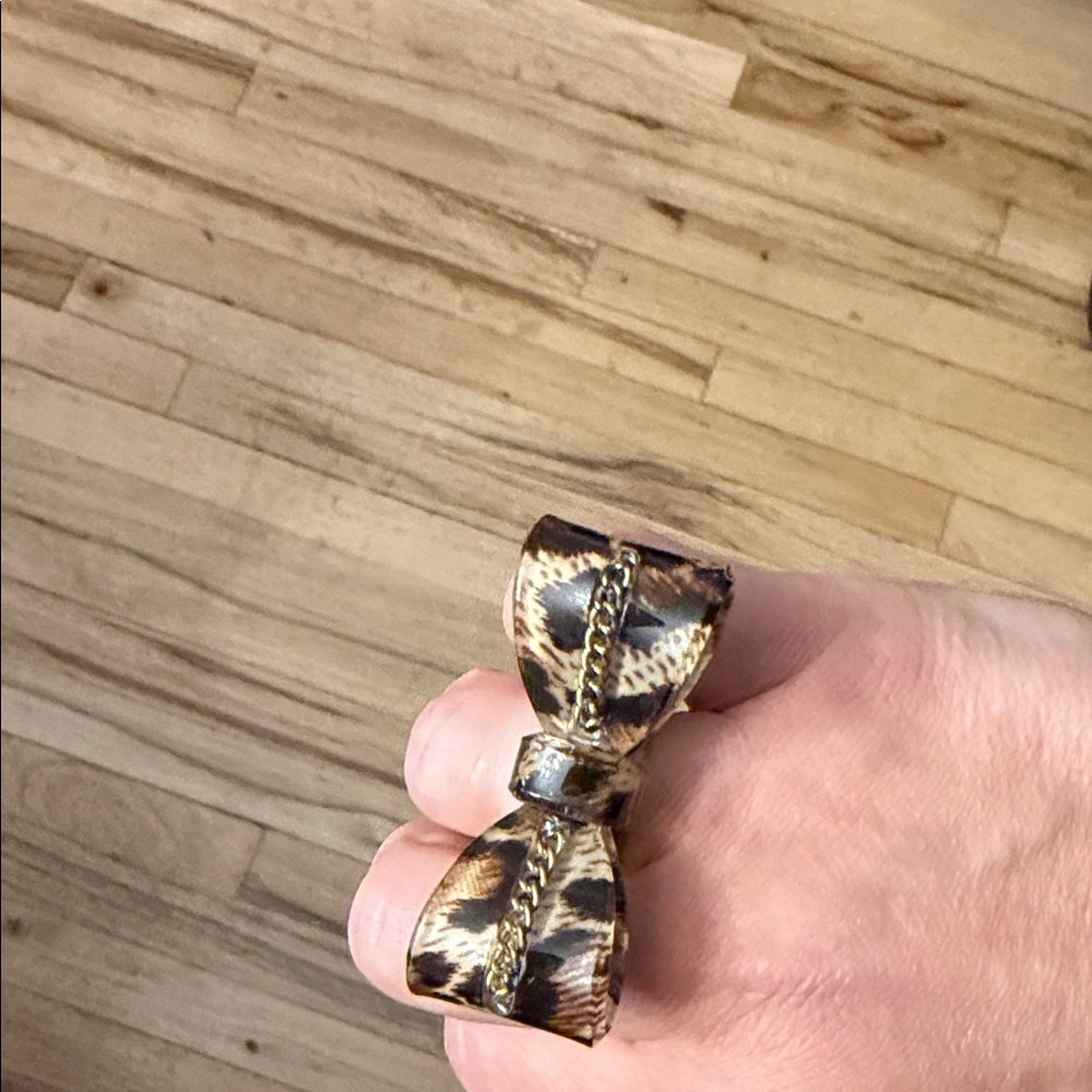 Wild Elegance Bow Tie Ring